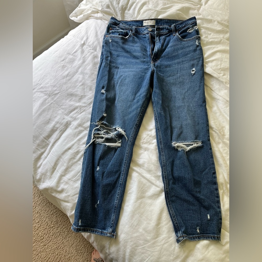 Abercrom The Mom Highrise